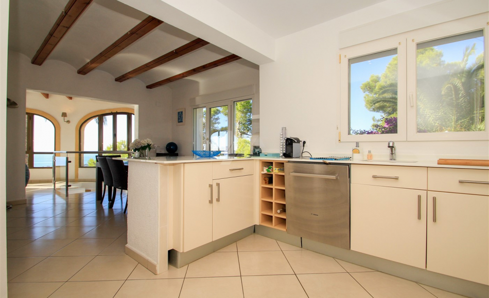 BP3204-Villa-for-sale-Moraira-Alicante-Spain-12