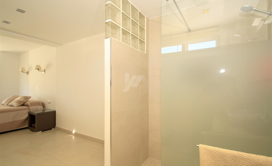 BP3204-Villa-for-sale-Moraira-Alicante-Spain-25