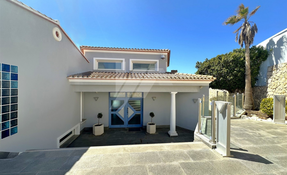 BP3396-Villa-for-sale-Moraira-Alicante-Spain-40