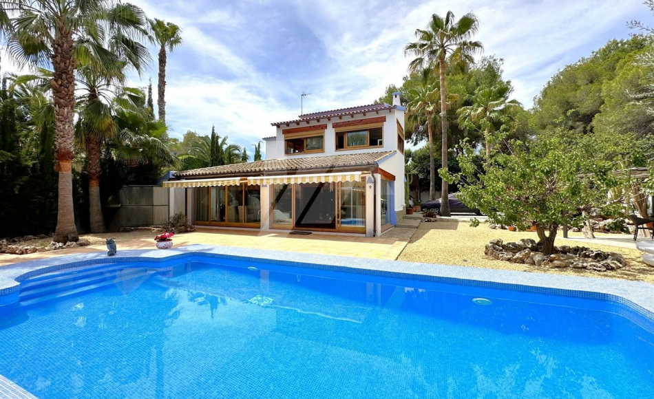 villa for sale in Moraira Alicante Spain