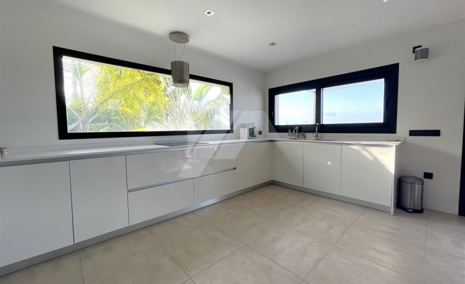 BP3312-villa-for-sale-Moraira-Alicante-Spain-9