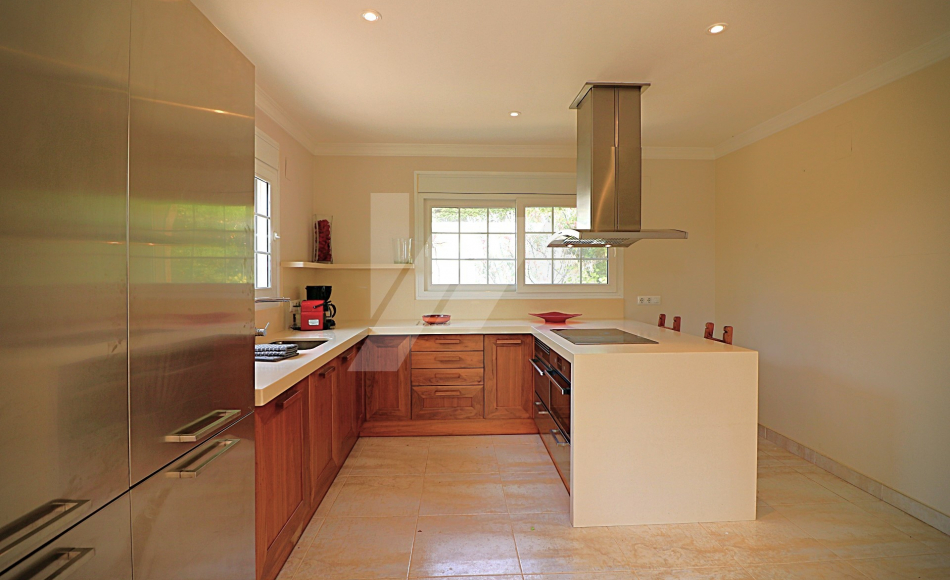 BP3493-villa-for-sale-Benissa-Alicante-Spain-7